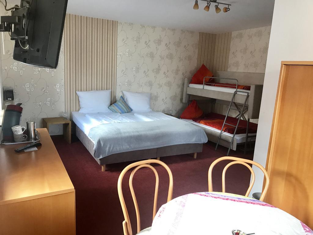 Bed&Rooms, Wörgl Exteriör bild